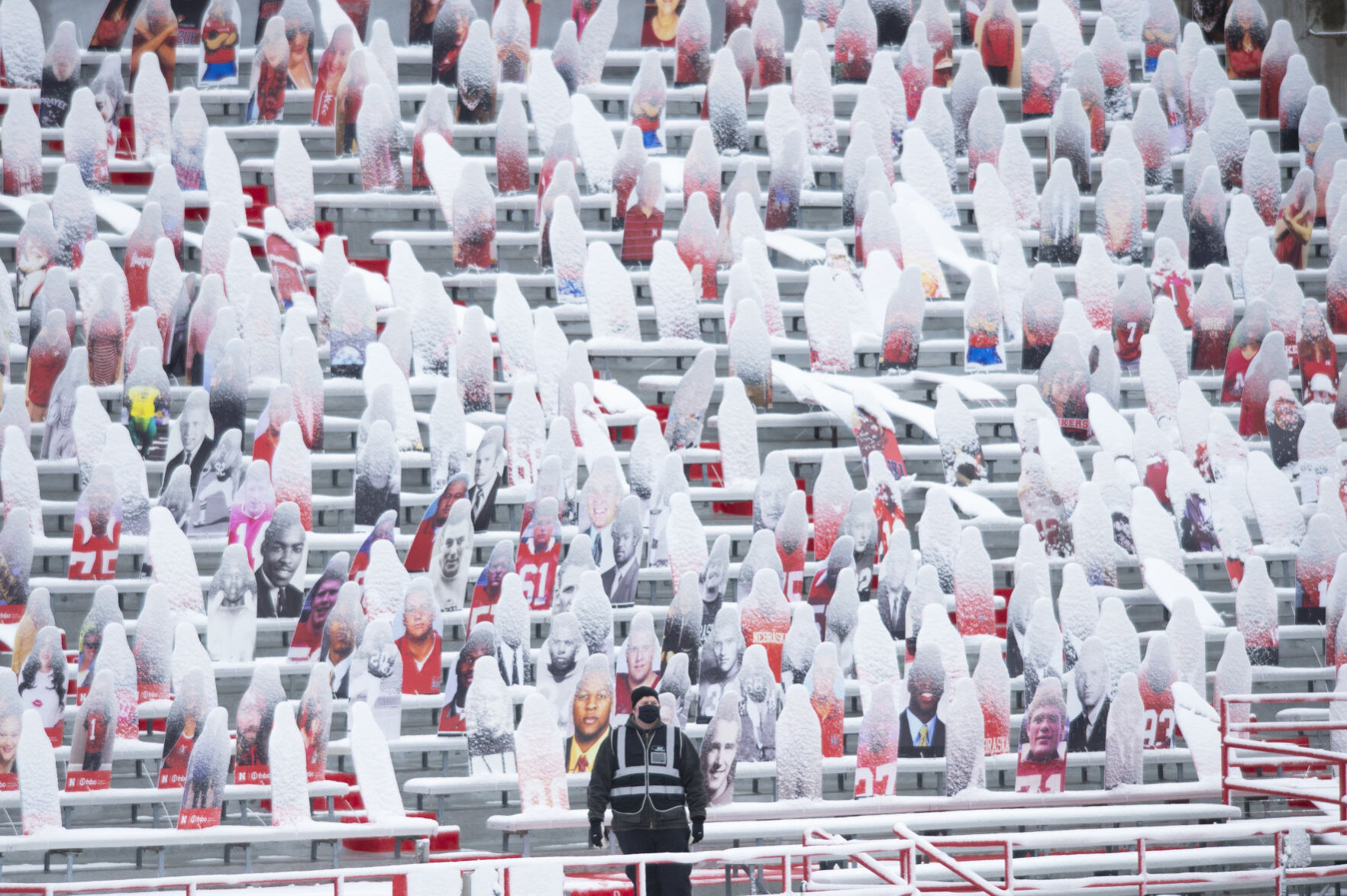 Minnesota vs. Nebraska, 12.12
